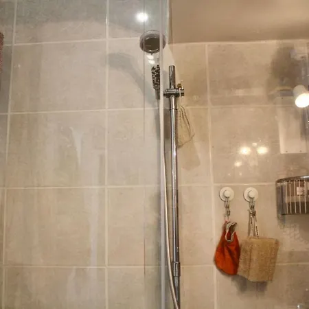 Appartamento Design Apt Near Batignolles Parigi